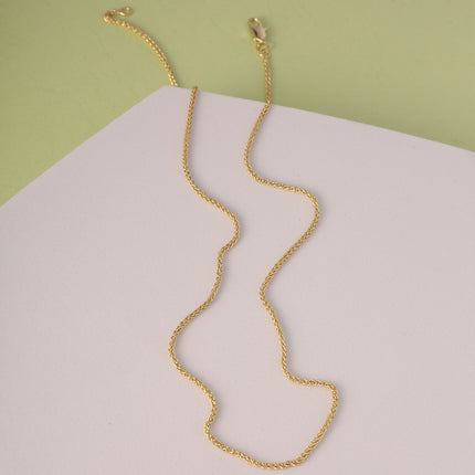 Collar De Cadena Con Diseño Geométrico Torcido En Oro De 14K