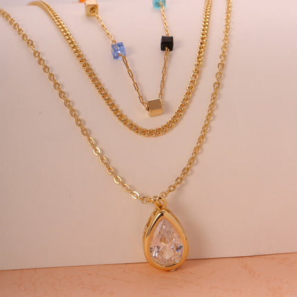 Collar De Capas Con Bloque De Colores Y Colgante De Circonita En Forma De Gota