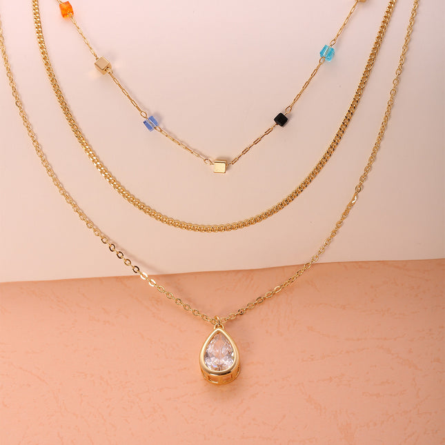 Collar De Capas Con Bloque De Colores Y Colgante De Circonita En Forma De Gota