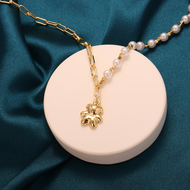 Collar Colgante De Osito Perlas Y Cadena Geométrica Hueca Chapado En Oro 14K