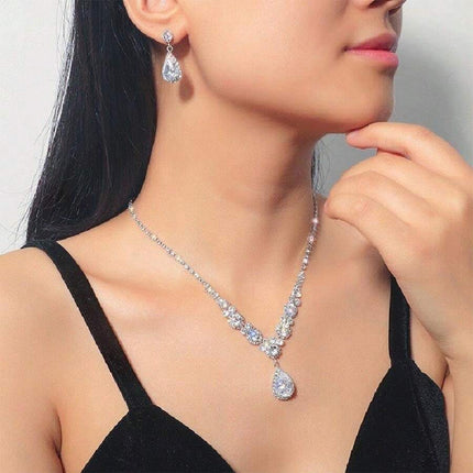 Conjunto De Joyas Tres Piezas Con Collar, Pulsera Y Aretes Con Rhinestones