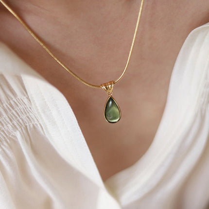 Collar De Cristal Verde En Forma De Gota, Elegante y Moderno