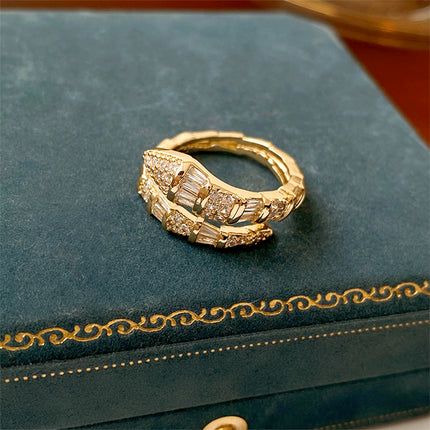 Anillo Ajustable Con Diseño De Serpiente Con Incrustación De Zirconia De Cobre