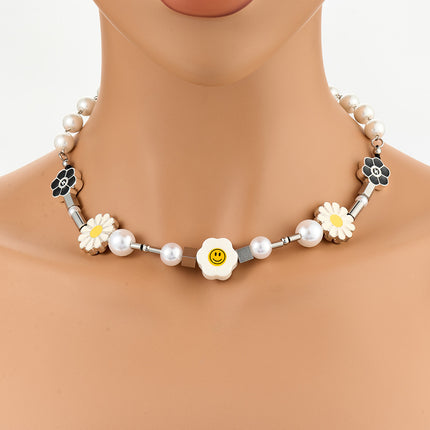 Collar De Cadena De Acero Inoxidable Con Bolas De Perlas Y Colgante De Margarita De Moda