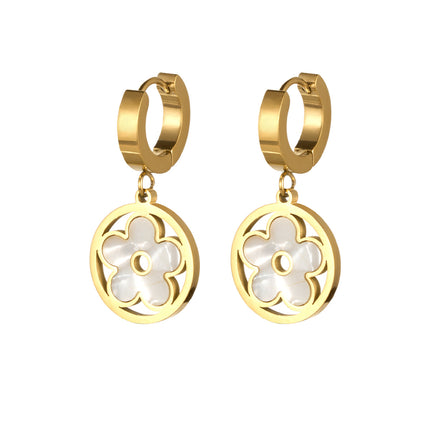 Aretes Delicados De Flores Blanco Con Diseño Calado Chapados En Oro 18K