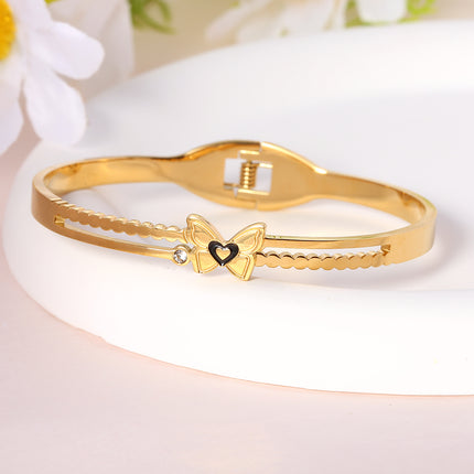 Pulsera Brazalete Con Mariposa Y Corazón Negro En Diseño Irregular