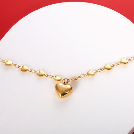 Collar Con Colgante De Corazón Dorado Elegante Y Romántico