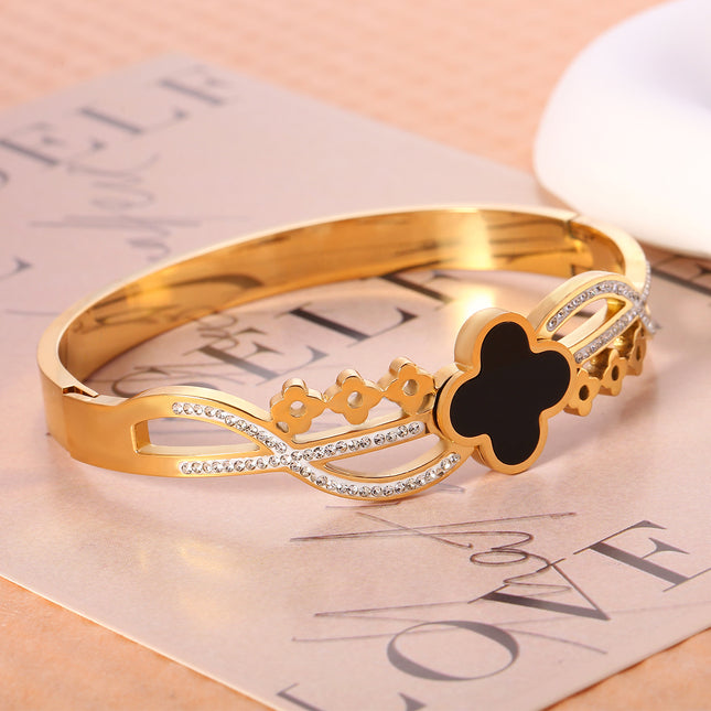 Pulsera Brazalete De Ondas Con Flor De Cuatro Hojas Y Zirconia