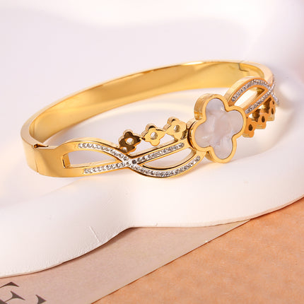 Pulsera Brazalete De Ondas Con Flor De Cuatro Hojas Y Zirconia