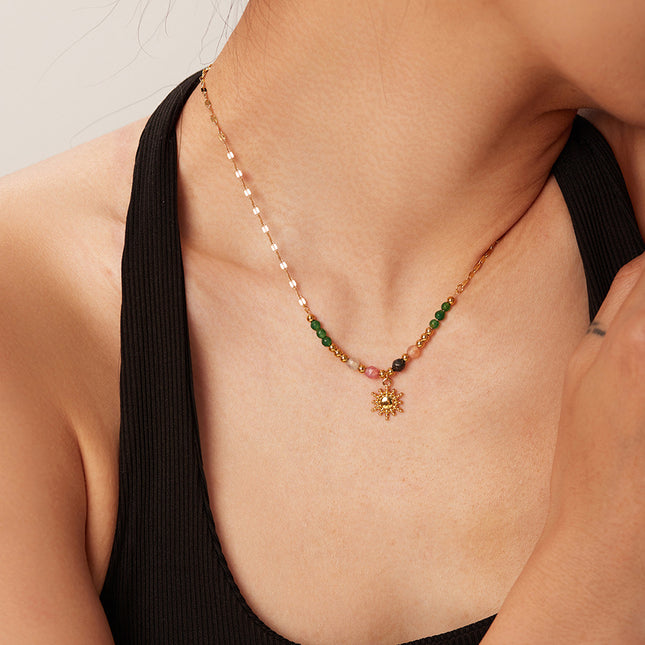 Collar De Piedra Natural En Colores Con Titanio Chapado En Oro 18K