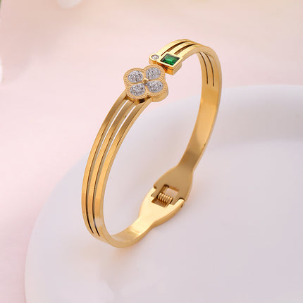 Pulsera Brazalete Con Flor De Cuatro Hojas Y Zirconia Verde Cuadrada
