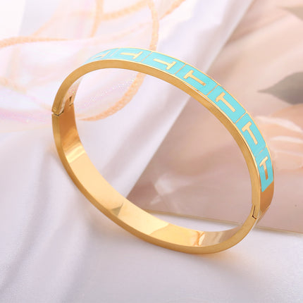 Pulsera Brazalete Con T Dorada En Rectángulo Azul Y Cierre De Clip