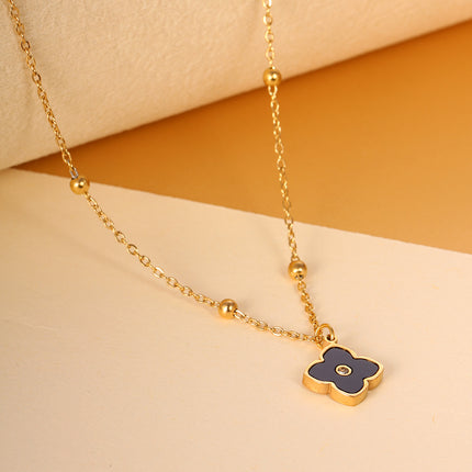 Collar De Trébol De Cuatro Negro Diseño Elegante Y Minimalista