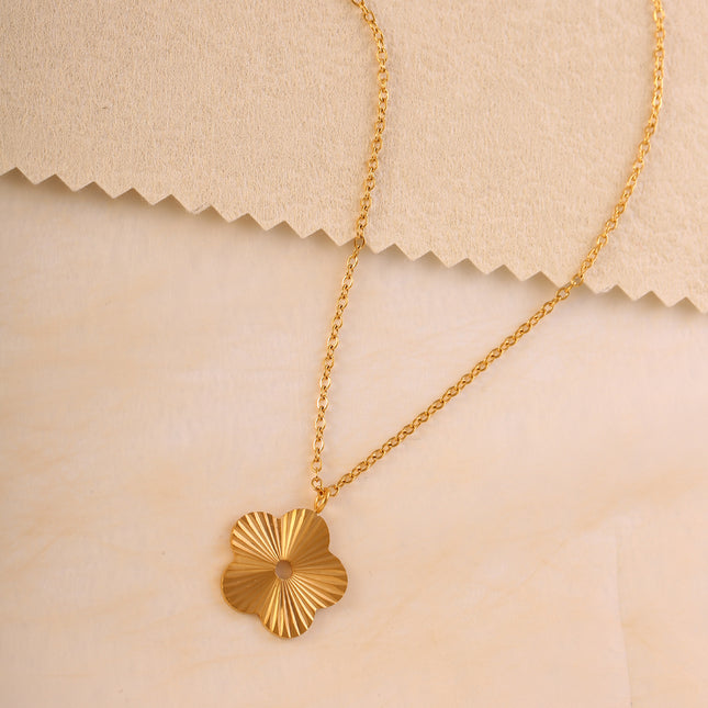 Collar De Cadena Fina Con Flor De Cinco Pétalos De Acero Inoxidable