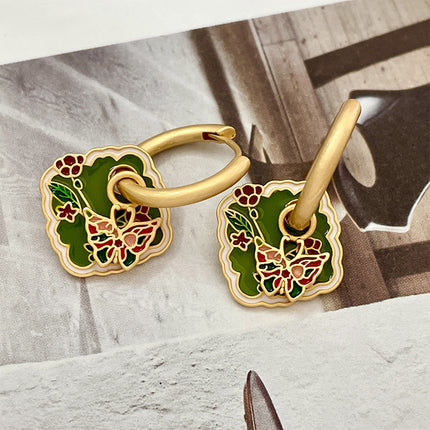 Aretes Broqueles De Cobre Con Esmalte Verde Y Detalle De Mariposa Vintage