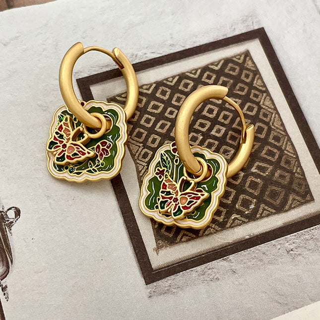 Aretes Broqueles De Cobre Con Esmalte Verde Y Detalle De Mariposa Vintage