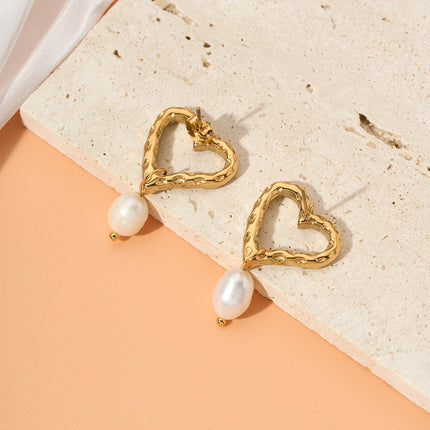 Aretes Largos De Corazón Con Textura Irregular Y Perla Blanca De Acero Inoxidable
