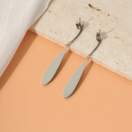 Aretes Largos De Acero Inoxidable Con Corte Plateado Y Concha Blanca