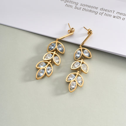 Aretes Largos De Hoja Con Diamantes De Estilo Lujo Sutil De Acero Inoxidable Chapado En Oro 14K