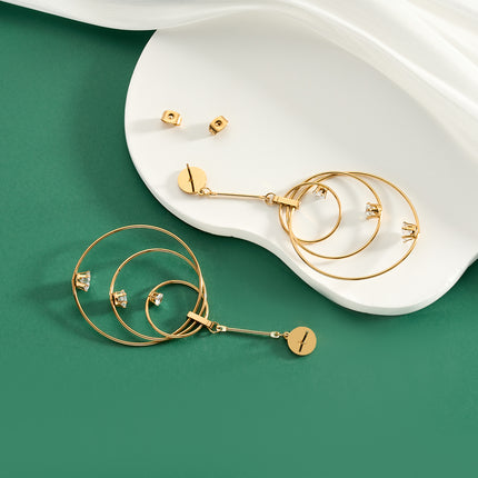 Aretes Largos Con Múltiples Anillos Y Diamantes De Estilo Lujo Sutil De Acero Inoxidable Chapado En Oro 14K