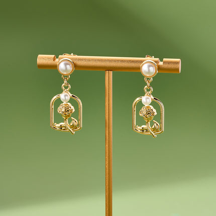 Aretes De Lujo Con Perlas Y Diseño De Jardín De Rosas De Aleación Chapado En Oro 14K