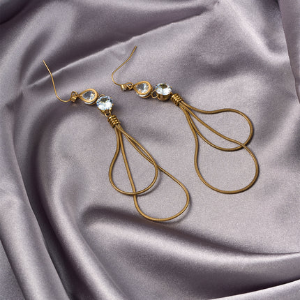 Aretes Largos De Lujo Con Diseño De Cuerda Y Zirconia En Acero Inoxidable