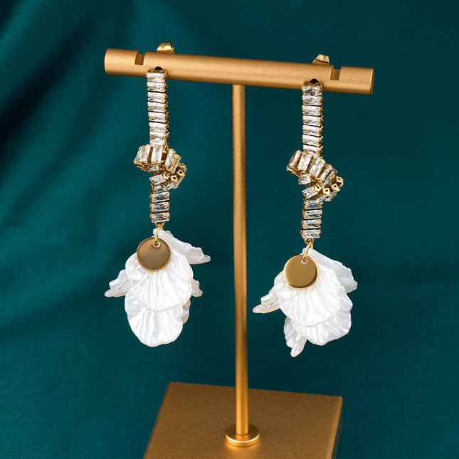 Aretes Largos De Pétalos Con Colgante Estilo Lujo De Acero Inoxidable Chapado En Oro 14K