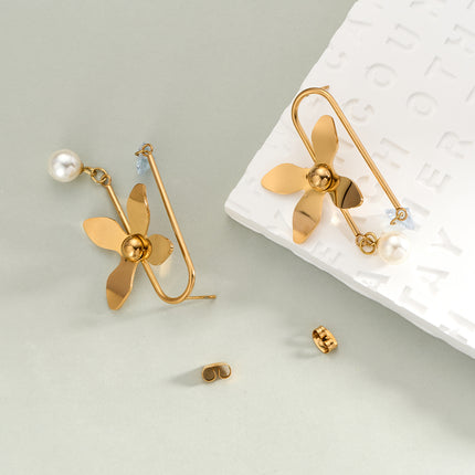 Aretes Largos De Perlas Con Colgante En Forma De Hoja De Acero Inoxidable Chapado En Oro 14K