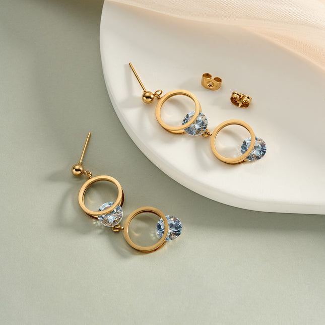 Aretes Largos Con Doble Aro Y Colgante Largo De Zirconia En Acero Inoxidable Chapado En Oro 14K