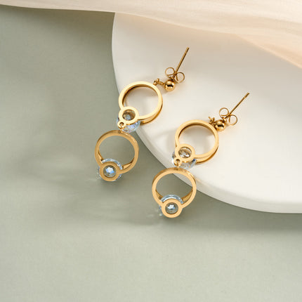 Aretes Largos Con Doble Aro Y Colgante Largo De Zirconia En Acero Inoxidable Chapado En Oro 14K