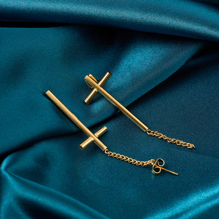 Aretes Largos De Cruz Larga No Paralela De Acero Inoxidable Chapado En Oro 14K