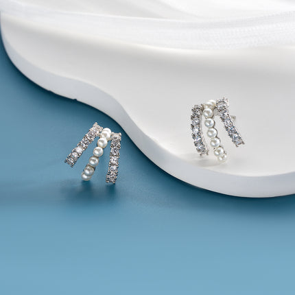 Aretes De Presión De Lujo Con Forma De Garra Y Perla Incrustada De Cobre