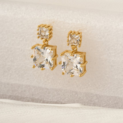 Aretes De Presión Colgante De Cuadrado Con Diamante Diseño Moderno Y Versátil De Cobre