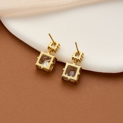 Aretes De Presión Colgante De Cuadrado Con Diamante Diseño Moderno Y Versátil De Cobre