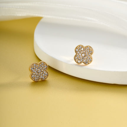 Aretes De Presión Trébol De Cuatro Hojas De Cobre En Oro Diseño Clásico Y Elegante