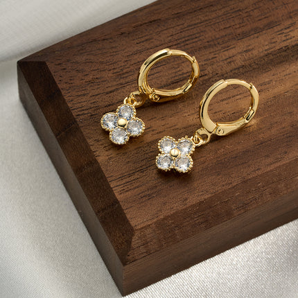 Aretes De Presión Con Colgante De Trébol De Cobre Chapado En Oro 14K