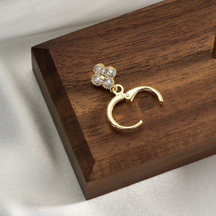 Aretes De Presión Con Colgante De Trébol De Cobre Chapado En Oro 14K