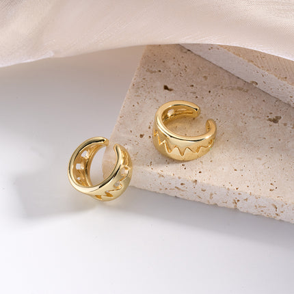 Aretes Chapados En Oro 14K Divertido, Ear Cuff Con Diseño Dentado