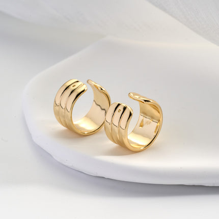 Aretes En Oro 14K Earcuff Ligera Diseño Minimalista Moda Para Mujer