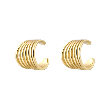 Arete Chapado En Oro 14K Earcuff Multicapa Con Diseño Calado De Moda