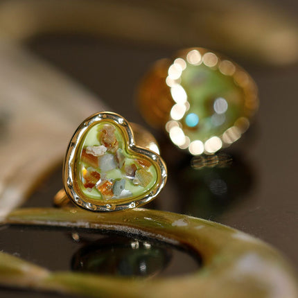 Aretes De Clip Cobre Con Corazón Verde Claro, Diseño Elegante Y Ligero