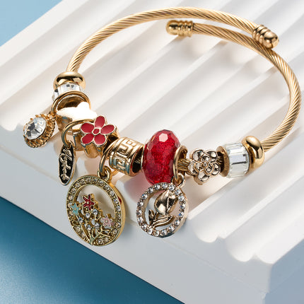 Pulsera Brazalete Dorada Con Colgantes De Flor Y Circonita Brillante
