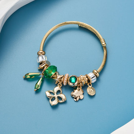 Pulsera Con Colgantes De Trébol, Flores Y Elementos Verdes Acero Inoxidable