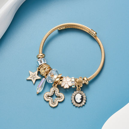Pulsera Con Colgante De Trébol Blanco Y Zirconia En Acero Inoxidable