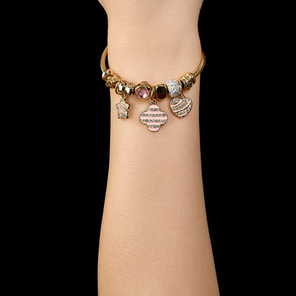 Pulsera Dorada De Acero Inoxidable Con Colgantes De Trébol Rosa