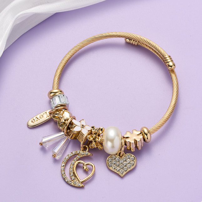Pulsera Brazalete Dorada Ajustable Con Colgante De Corazón Con Zirconia