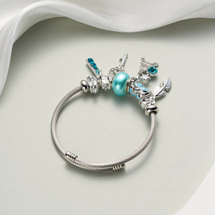 Pulsera Brazalete De Acero Inoxidable Plateado Con Colgantes Diferente