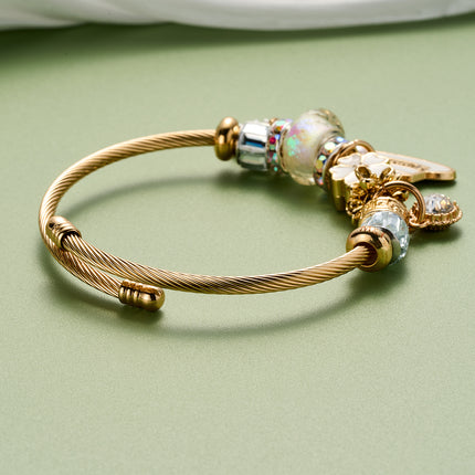 Pulsera De Acero Inoxidable Dorado Con Colgante De Sombrero Blanco Elegante
