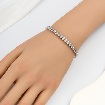 Pulsera De Cadena Color Acero Con Zirconias Completamente Engastadas