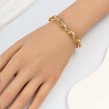 Pulsera De Cobre Con Zirconias Y Diseño Ovalado Entretejido